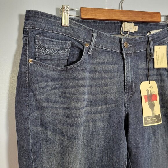 Levi's San Francisco 22W Dark Wash Denim Blue Bold Curve Bootcut Jeans - Picture 6 of 9